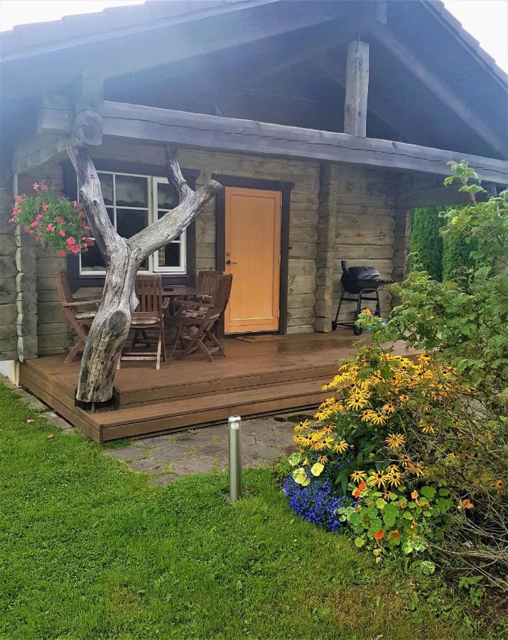 Arina Cottages Nasva ภายนอก รูปภาพ