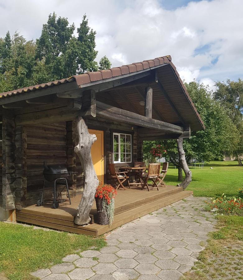 Arina Cottages Nasva ภายนอก รูปภาพ